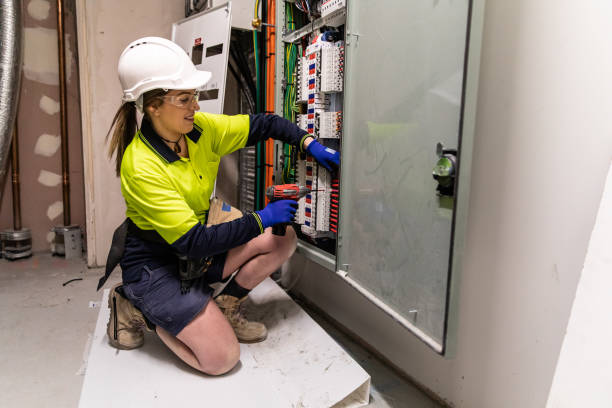Best Affordable Emergency Electrician  in Grove City, FL